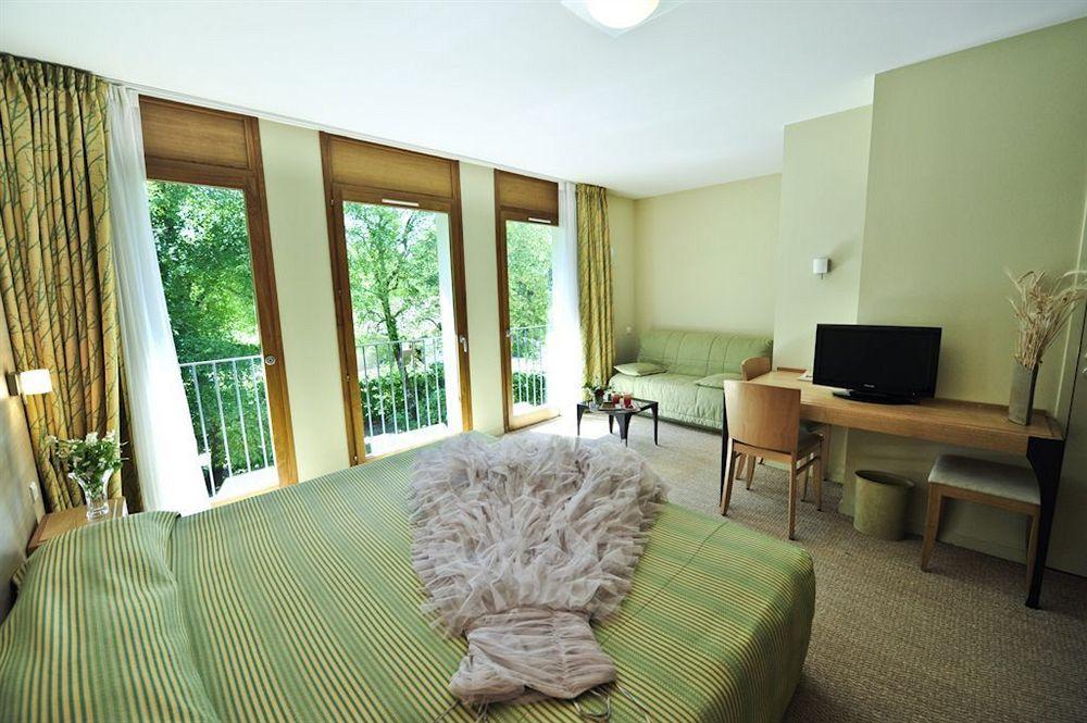 Hotel Les Esclargies โรกามาดูร์ ภายนอก รูปภาพ